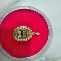 طلا در حد نو 200 بالای تابلو