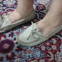 فروش یک جفت کفش کالج دست دوم