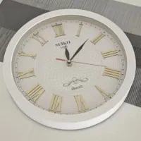 ساعت دیواری