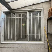 پنجره آهنی با فریم توری شیشه و محافط|مصالح و تجهیزات ساختمان|تهران, هروی|دیوار