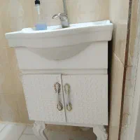 سرویس روشویی همراه شیر سالم