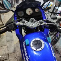 خرید و فروش موتور سیکلت کاوازاکی ZX با بهترین قیمت در سراسر