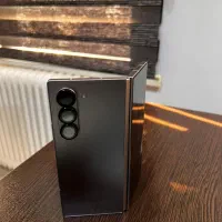 z fold 6 سالم و در حد نو