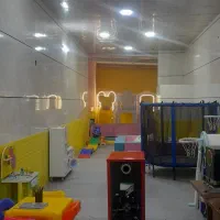 مربی خانم برای خانه بازی