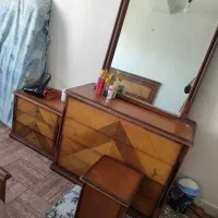 تخت دونفره پاتختی و دراور و آینه