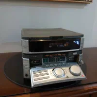 کلگی ضبط سونی w555 تمیز و کاملا سالم