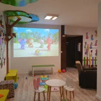 مدرس زبان انگلیسی ( مربی زبان انگلیسی)