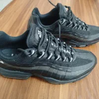 نایک ارجینال|کیف، کفش، کمربند|ری, شهادت|دیوار