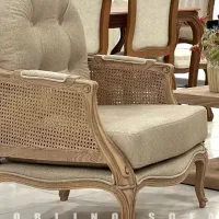 یک نفر کارگر ساده( وسط کار)