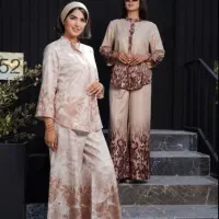 فروش انواع ستهای شومیز شلوار با قیمتهای استثنایی