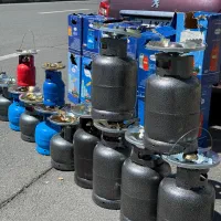 پیک‌ نیکی پر با سری استیل