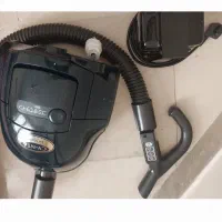 جارو برقی ژاپنی اصل هیتاچی کاملا سالم