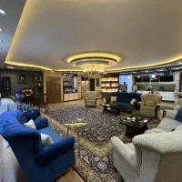 فروش-واحد-165-متر-خیابان-مشتاق