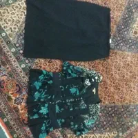 تعدادی لباس،