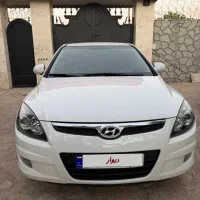 i30