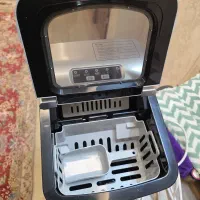 دستگاه یخساز اتوماتیک انگلیس آکبنده آکبنده...|سایر لوازم برقی|تبریز, |دیوار