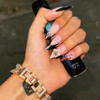 مدل رنگ مو میکاپ شینیون مژه ناخن کوتاهی پاکسازی|خدمات آرایشگری و زیبایی|اصفهان, سرچشمه|دیوار