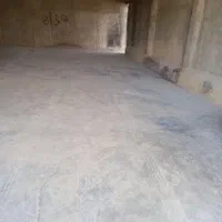 انباری تمیزوسقف بلند حاشیه اتوبان