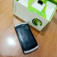 گوشی موبایل سونی اریکسون ویواز vivaz همراه کارتن|موبایل|تهران, آذری|دیوار