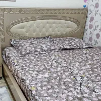 تخت دونفره به همراه پاتختی و دراور|تخت و سرویس خواب|ماهدشت, |دیوار