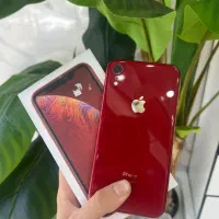 آیفون XR رنگ قرمز کاملا سالم و تمیز