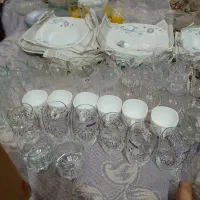 بشقاب و لیوان