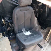 صندلی جلوی لاماری در حد نو