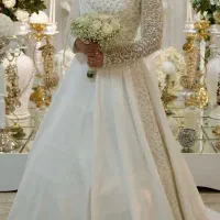 لباس عقد و عروسی|لباس|قم, لسانی|دیوار