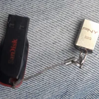 2عددفلش32گیگ