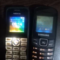 دوعدد گوشی ساده سالم