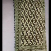 پشتی سنتی دست باف به همراه پرده گل دوزی شده