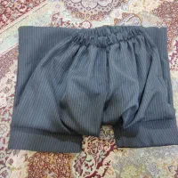 یک دست لباس زنانه پیدا شده است