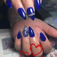 خدمات تخصصی ناخن