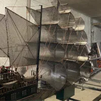 کشتی بادبانی دست ساز|مجسمه، تندیس، ماکت|اصفهان, باغ فدک|دیوار