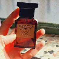 ادکلن Tobacco Vanille از برند SCOOP