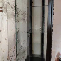 ویترین چوبی طرح دور طلایی ۴ طبقه دو طرف درب داره|بوفه، ویترین، کنسول|رشت, فرزانه|دیوار