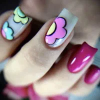 *سالن تخصصی ناخن در کاشان*