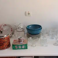 تعدادی ظروف همگی سالم