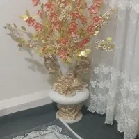 گل تزیینی باگلدان