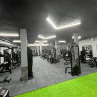 نیروی خدمات باشگاه بدنسازی