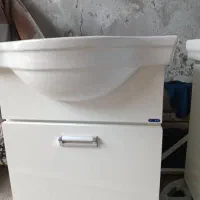 دوتا روشویی دوتا آینه دوتا کابینت روشویی|لوازم سرویس بهداشتی|بندر انزلی, چهارفریضه|دیوار