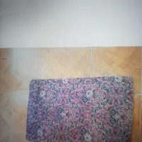 زیر پایی وفرش بیضی وگرد در قیمت متفاوت