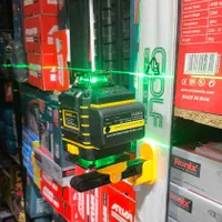 تراز لیزری ۴ خط نور سبز شارژی دیوالت|ابزارآلات|یاسوج, |دیوار