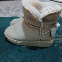 تعدادی کتانی|کفش و لباس بچه|تهران, مقدم|دیوار