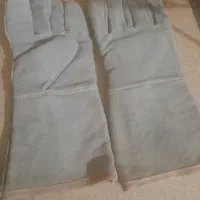 یک جفت دستکش برزنتی