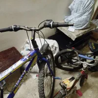 سه دستگاه دوچرخه 12 و 16 و 20 دو موردبزرگ دنده‌ای