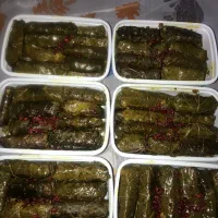 دلمه خانگی،حلوا ،شله زرد قابل سفارش است