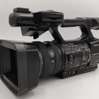 دوربین سونی sony HXR-NX5E|دوربین عکاسی و فیلم‌برداری|تهران, پامنار|دیوار