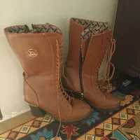 یک جفت پوتین بلند سایز۳۸