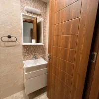 روشویی تمام PVC شرکتی جمع و جور همراه آینه